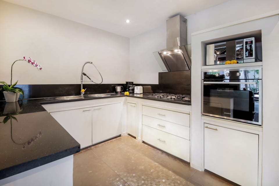 Villa, 2 Bedrooms, Private Pool | Private kitchen | Full-size fridge, microwave, oven, stovetop