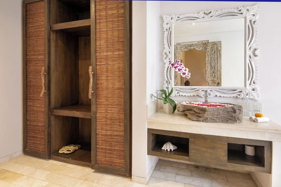 Villa, 2 Bedrooms, Private Pool | Bathroom | Shower, rainfall showerhead, free toiletries, hair dryer