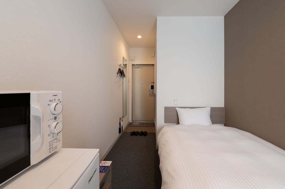 Standard Twin Room (check-in is not available after 11PM) | WiFi (free), bed sheets