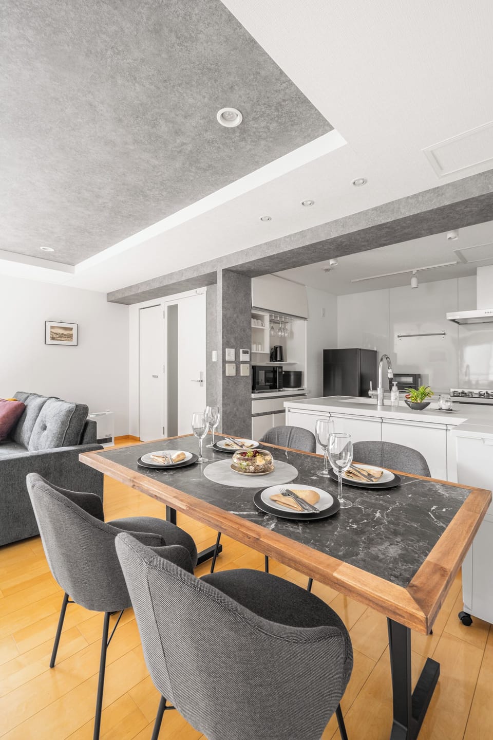 Apartment | Dining