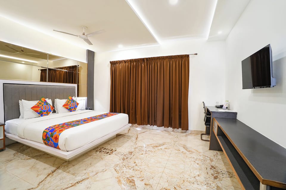 Executive Room | Egyptian cotton sheets, premium bedding, in-room safe, free WiFi