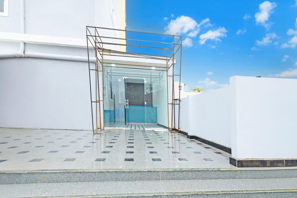 House | Reception