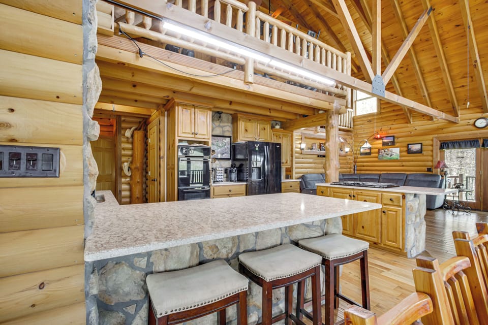 House (4 Bedrooms) | Interior