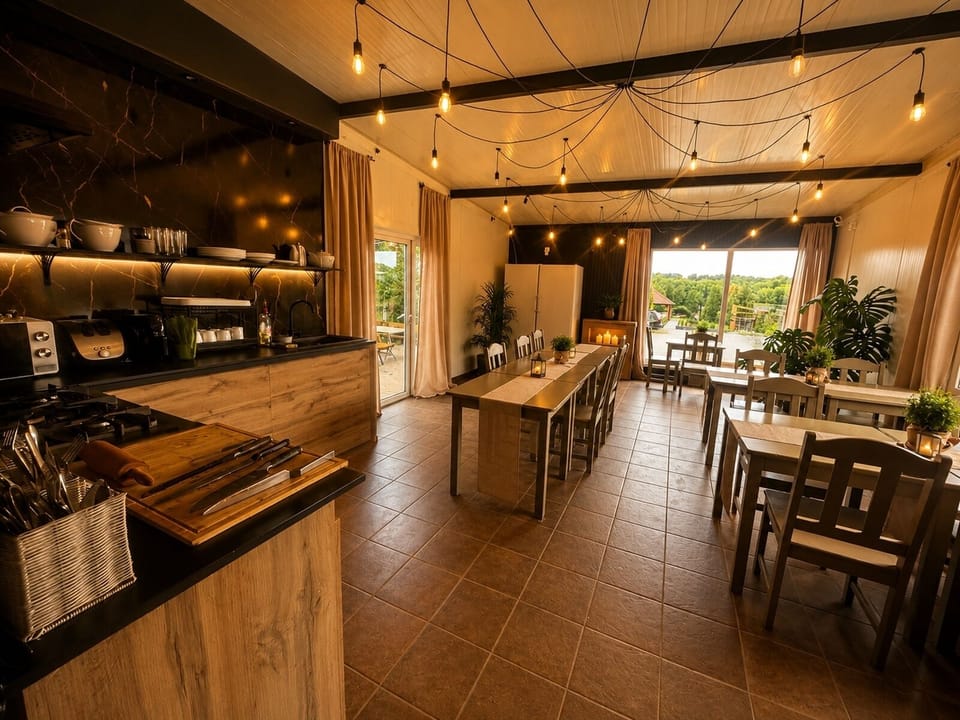 Standard Double or Twin Room, Garden View (TYP D) | Shared kitchen facilities | Full-size fridge, microwave, oven, electric kettle