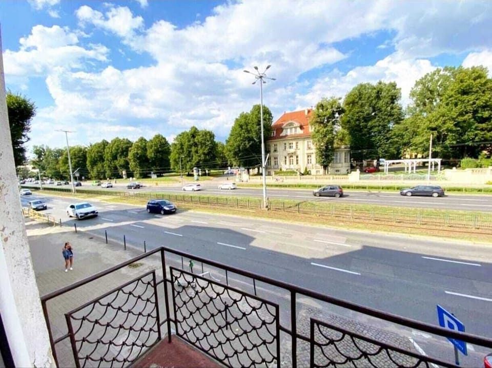 Comfort Condo, Balcony, City View | Property grounds