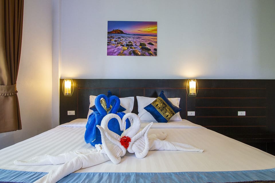 Minibar, in-room safe, free WiFi, bed sheets