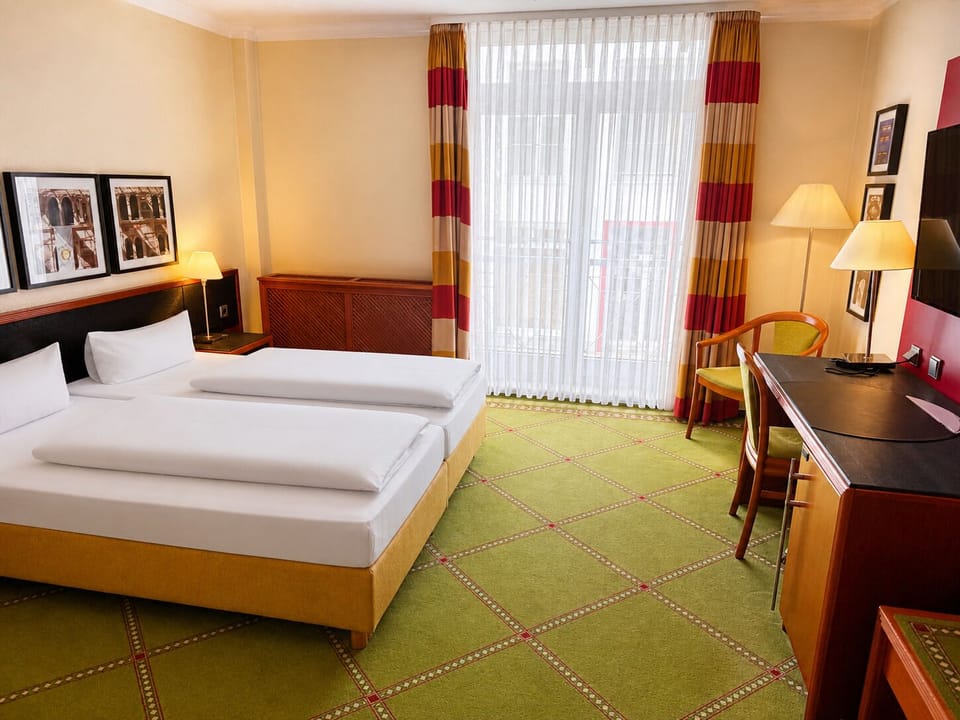 Comfort Double or Twin Room, Non Smoking | Desk, laptop workspace, free WiFi