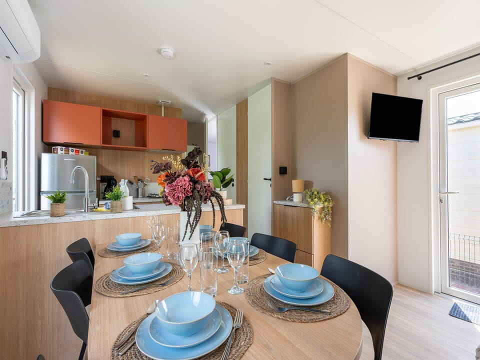 Chalet | Dining