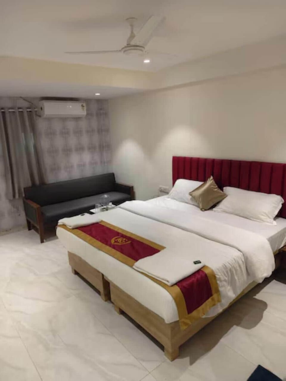 Deluxe Room | Bed sheets