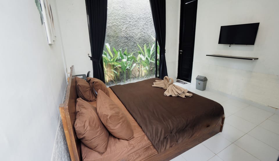 Deluxe Double Room, 1 Queen Bed, Non Smoking | Free WiFi