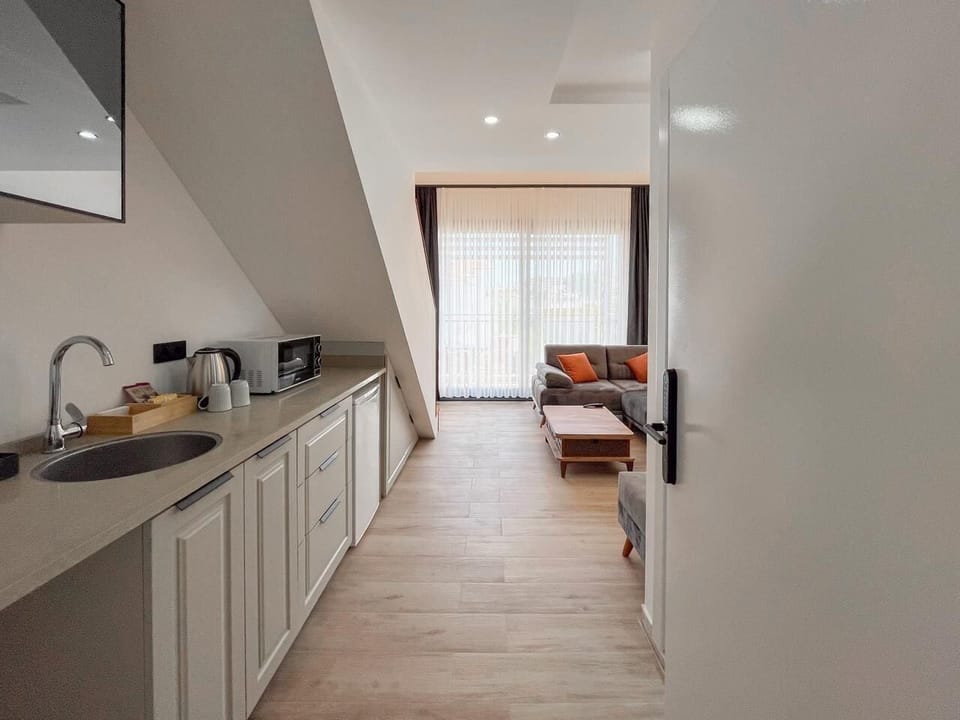 Classic Apartment, Ocean View | Interior