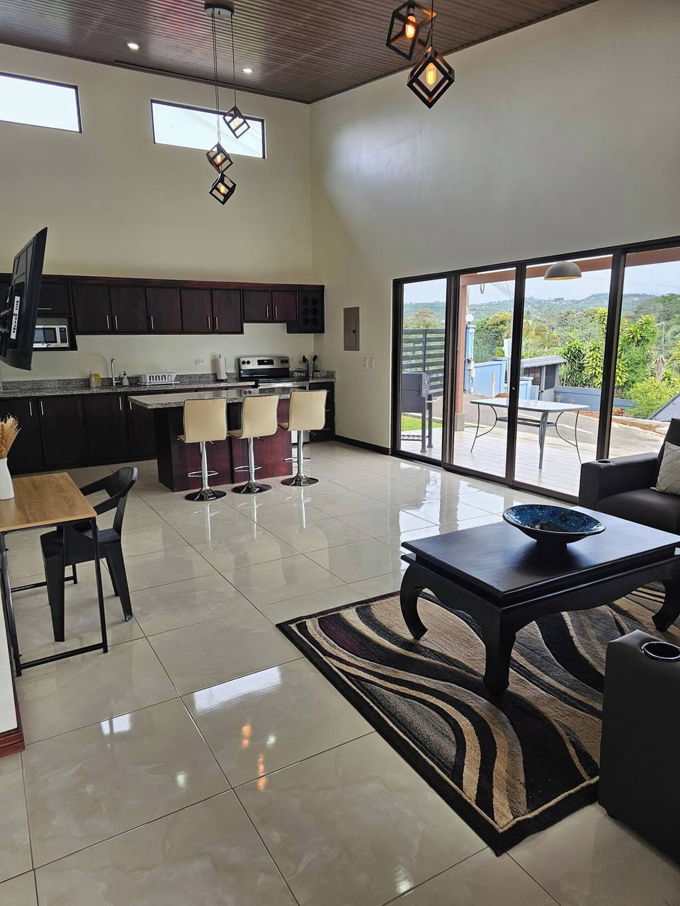 House, 3 Bedrooms, Balcony | Interior