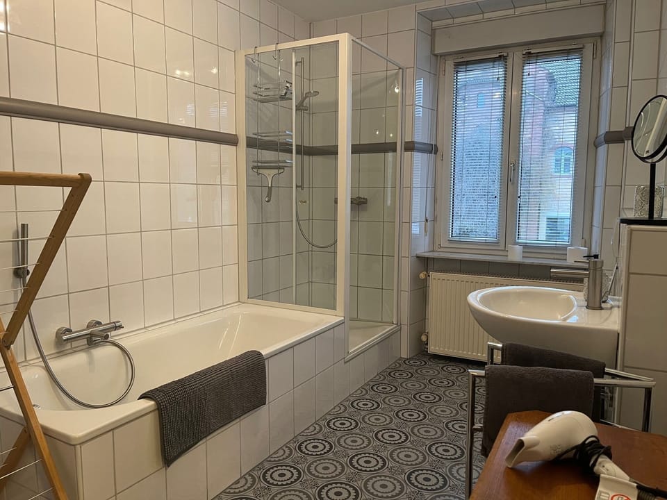 Superior Apartment, Balcony, Courtyard View | Bathroom