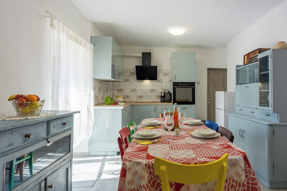 Family Apartment, 1 Bedroom, Terrace (Apartment Arya Puče) | Private kitchen