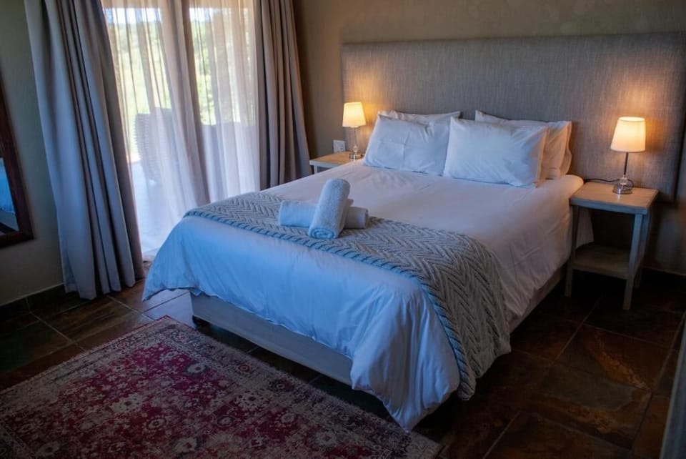 In-room safe, desk, iron/ironing board, WiFi (free)