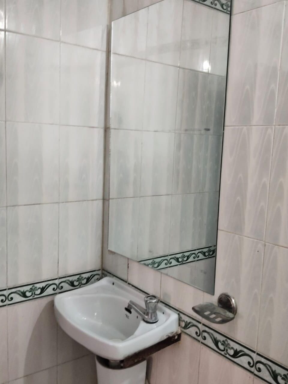 Free toiletries, towels, soap, shampoo