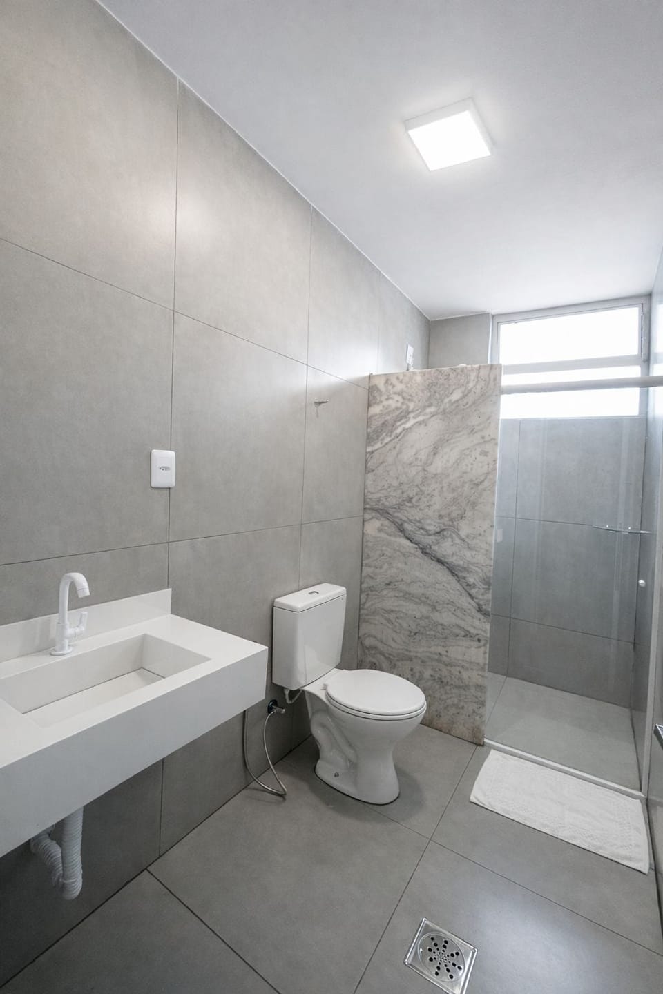 Deluxe Room, City View | Desk, laptop workspace, WiFi (free)