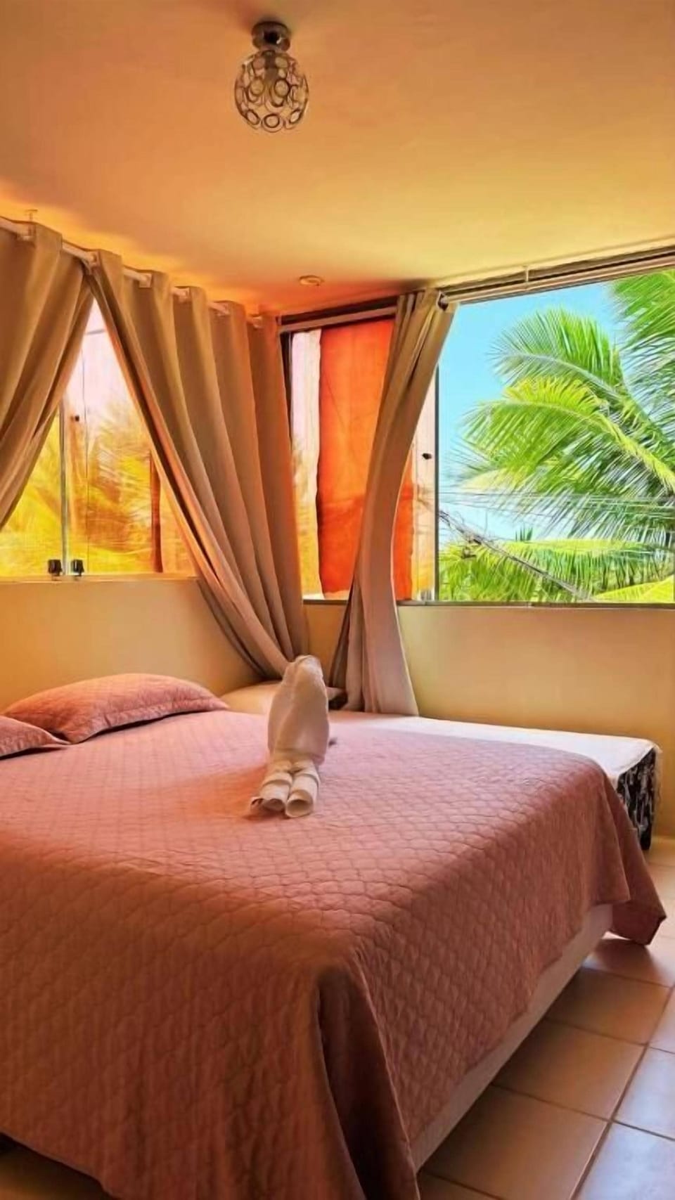 Comfort Double Room, 1 Double Bed | Blackout drapes, iron/ironing board, free WiFi, bed sheets