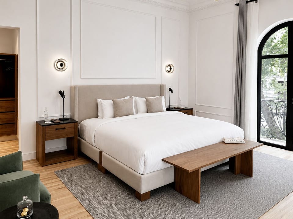 Premier Suite, Balcony | Premium bedding, free minibar items, in-room safe