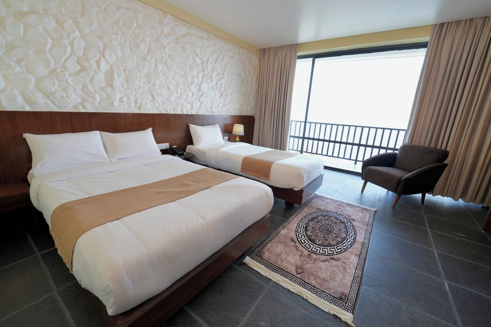 Premium bedding, desk, laptop workspace, WiFi (free)