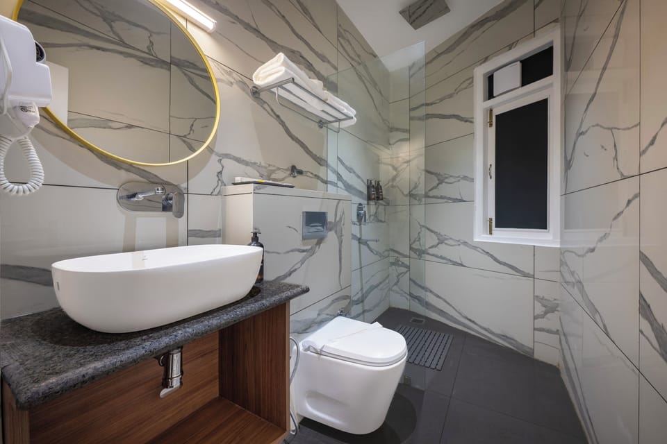 Deluxe Single Room, Mountain View | Bathroom | Shower, towels, soap, shampoo