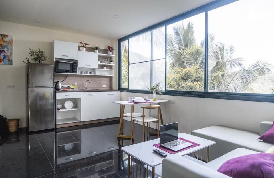 Cabin, 1 King Bed, Balcony, Beach View | Private kitchen