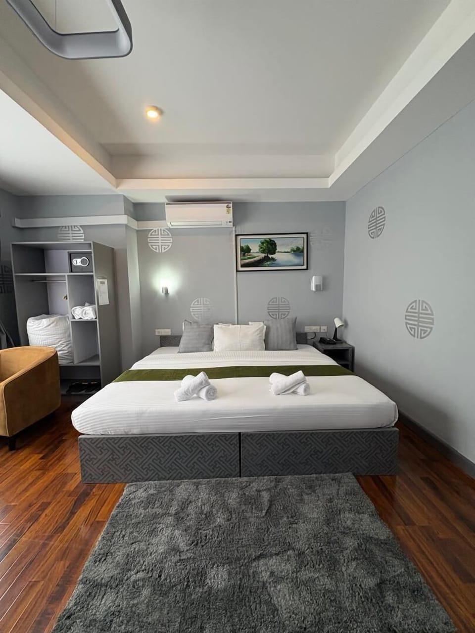 Deluxe Double or Twin Room | Iron/ironing board (on request), WiFi (free)
