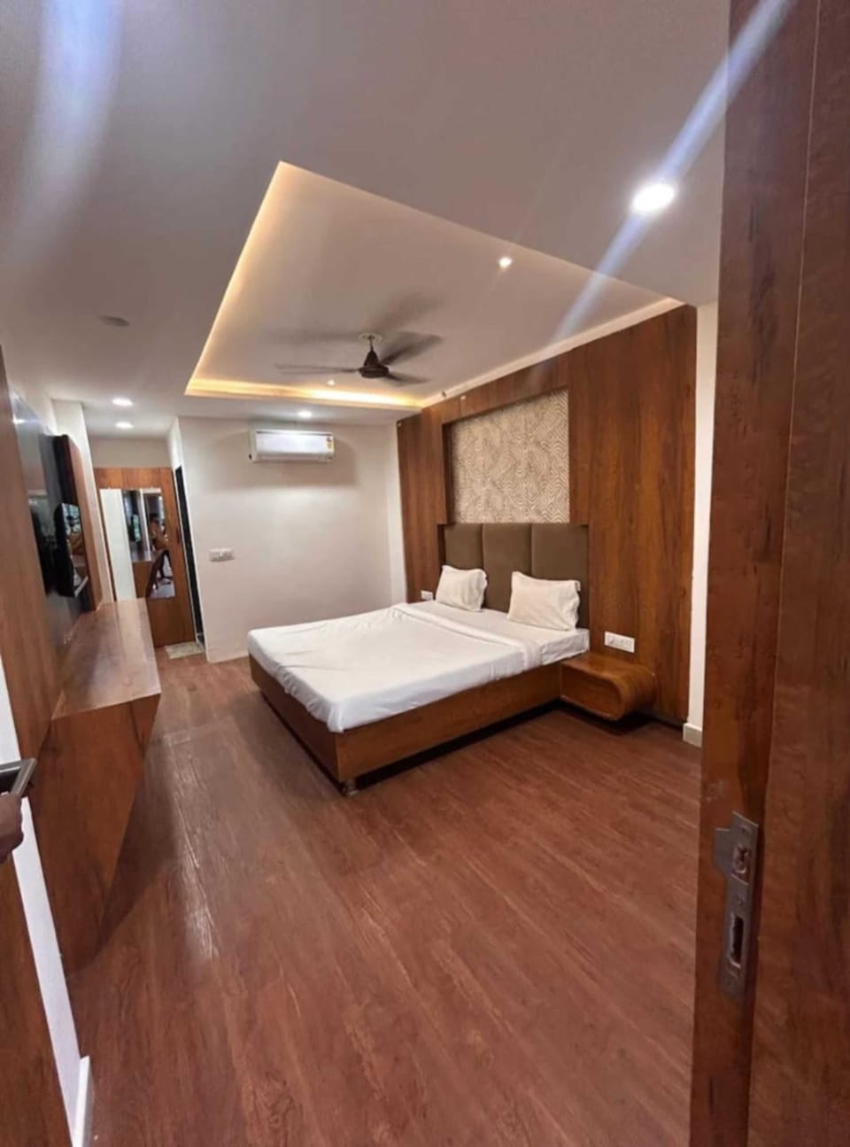 Double Room | Rollaway beds (surcharge), WiFi (free), bed sheets