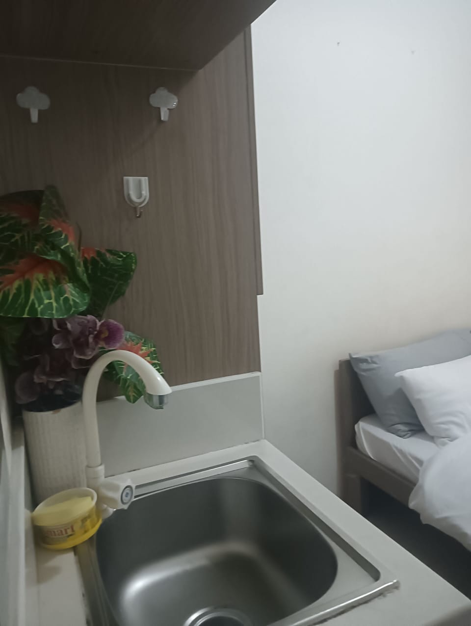 Standard Double Room, City View | Interior