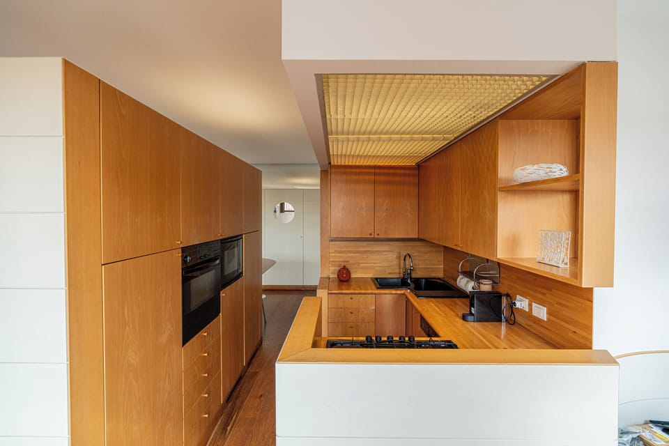 Duplex, River View | Private kitchen