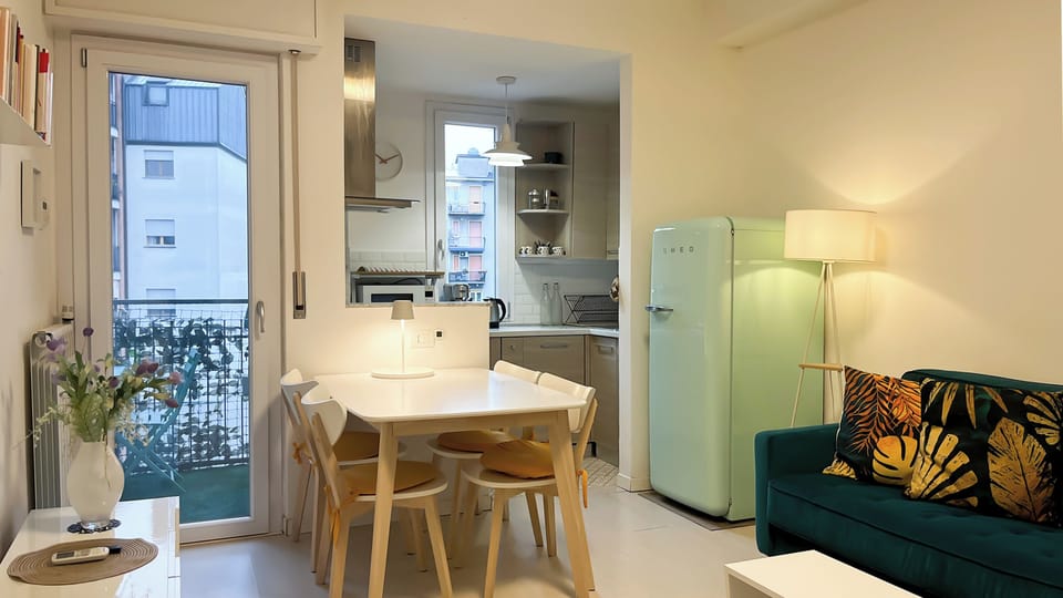 Apartment, Balcony, City View | Interior