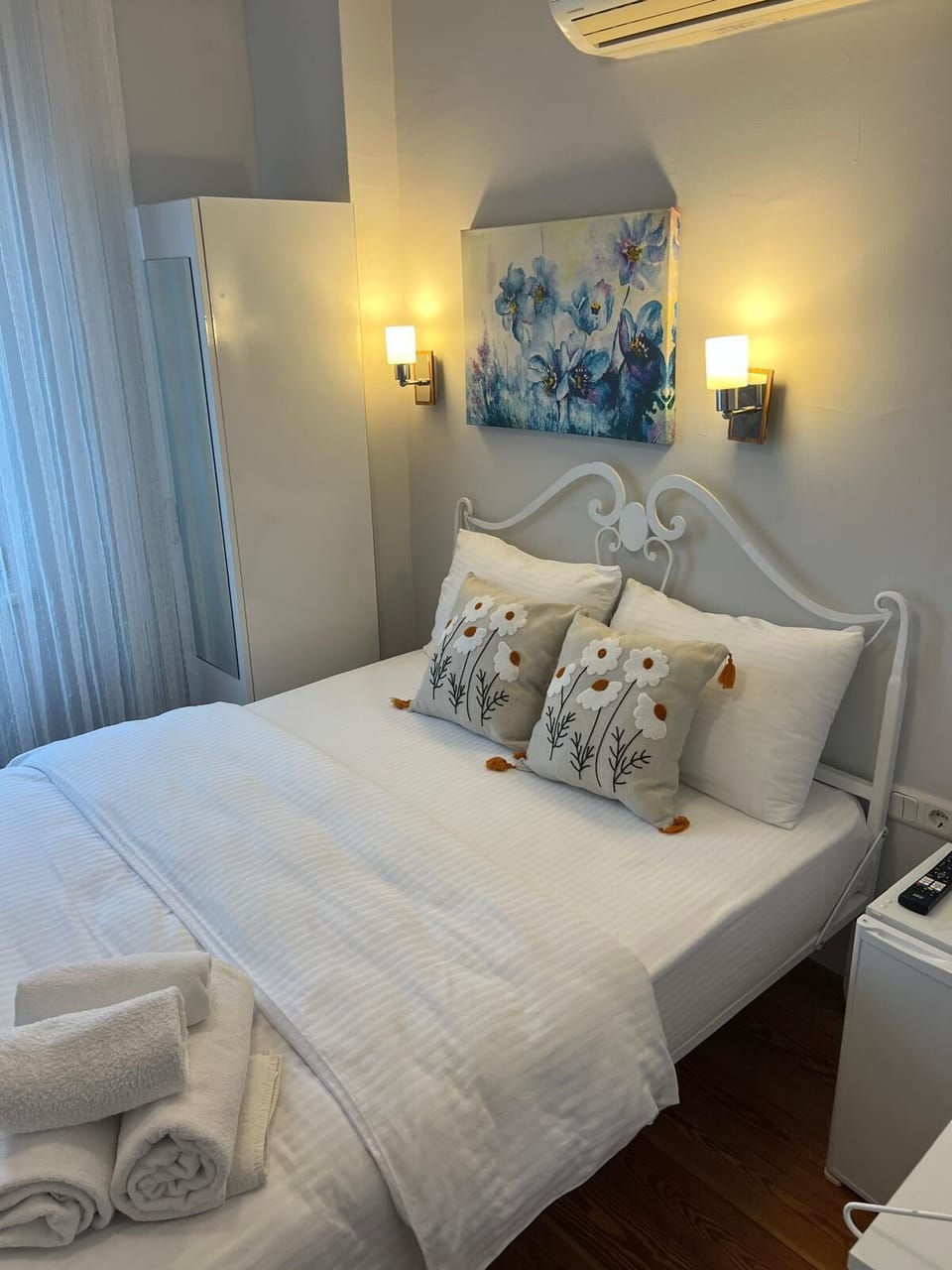 Superior Double Room, City View | Free WiFi, bed sheets