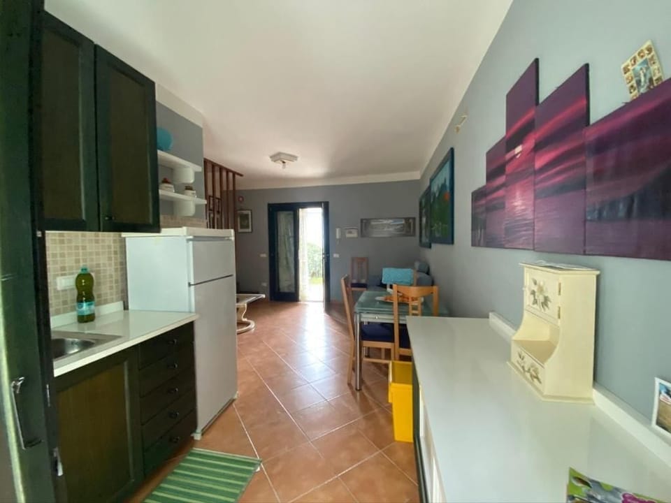 Family Cottage, Resort View | Private kitchen | Fridge, oven, stovetop, cookware/dishes/utensils
