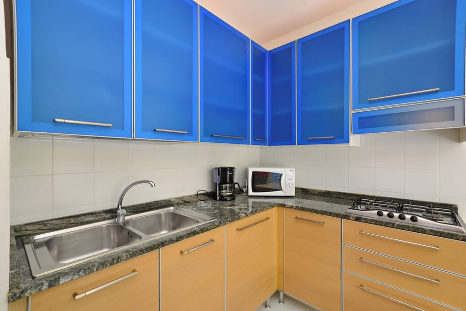 Apartment, 2 Bedrooms, Balcony | Interior