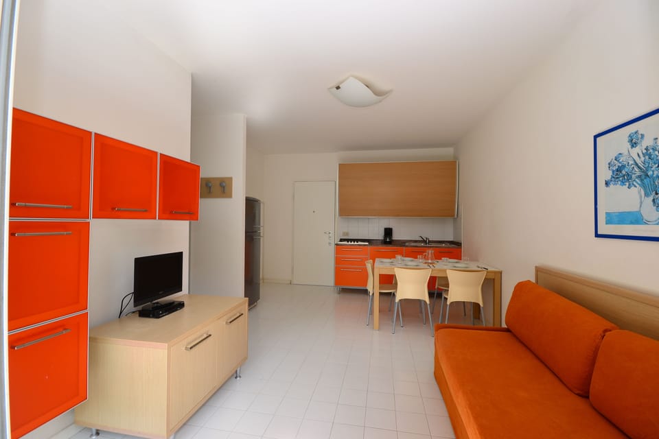 Apartment, 1 Bedroom, Balcony | Living room