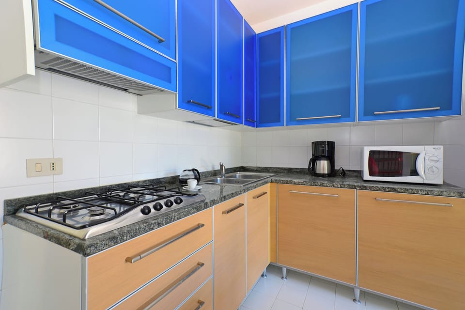 Apartment, 2 Bedrooms, Balcony | Interior