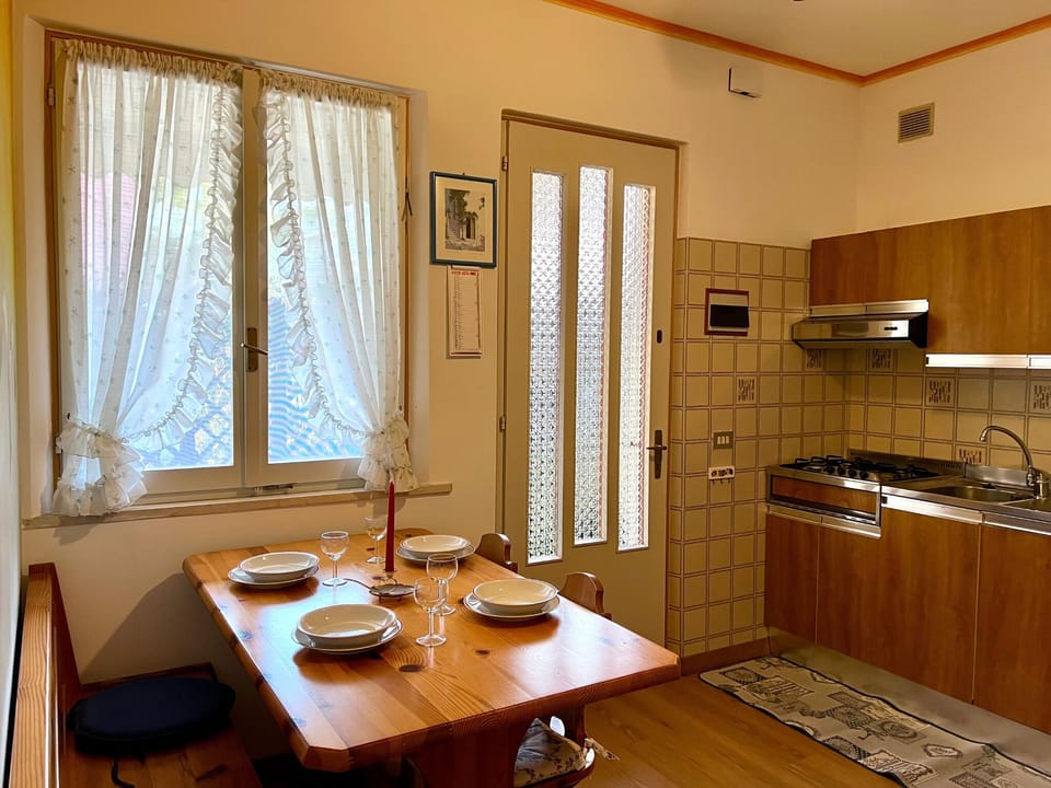 Apartment, 2 Bedrooms, Patio, Garden View | Interior