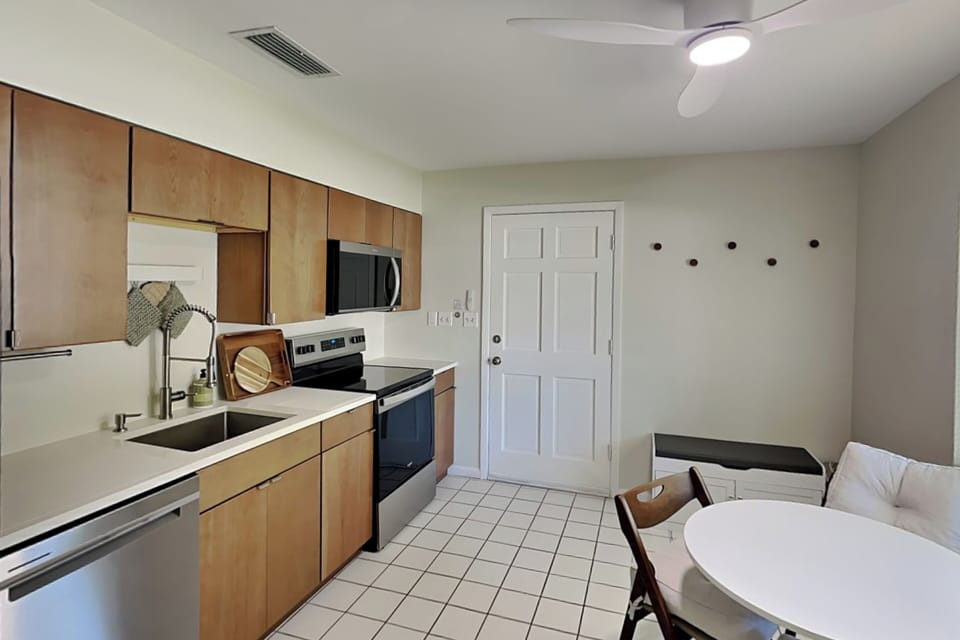 House (2 Bedrooms) | Property amenity