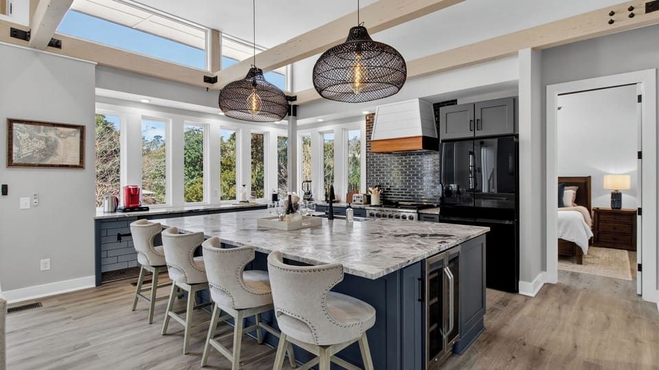 House (5 Bedrooms) | Interior
