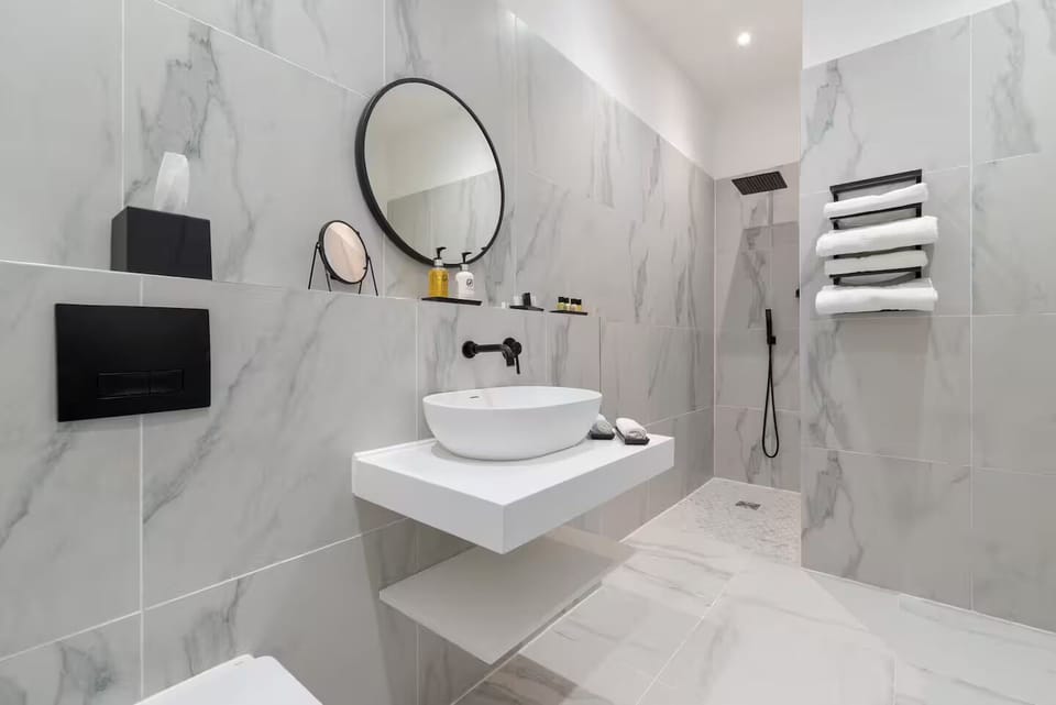 Luxury Georgian City Retreat 5-Star Location Apartment in Edinburgh