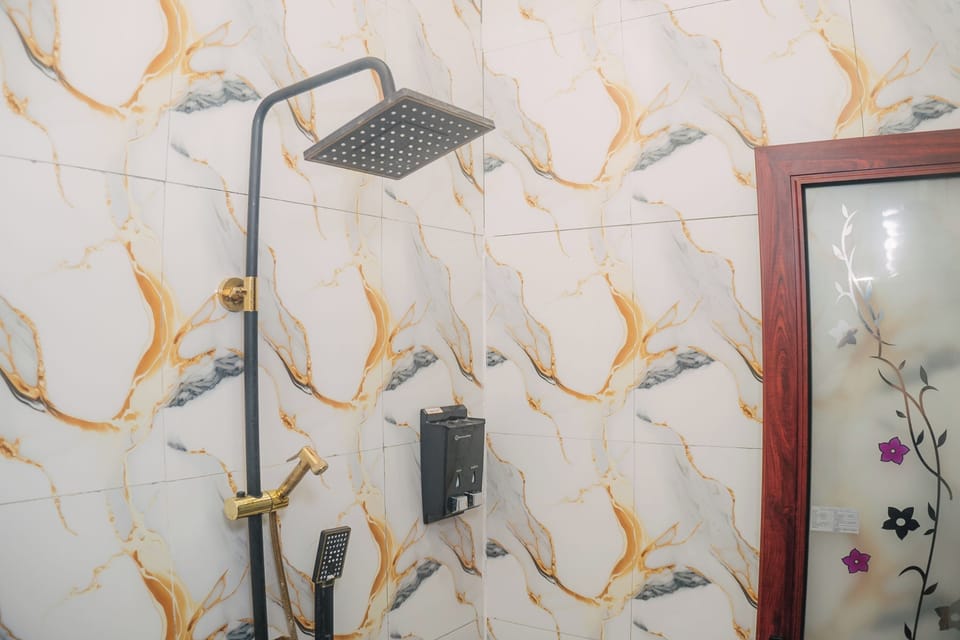 Standard Villa | Bathroom | Free toiletries, hair dryer, slippers, towels
