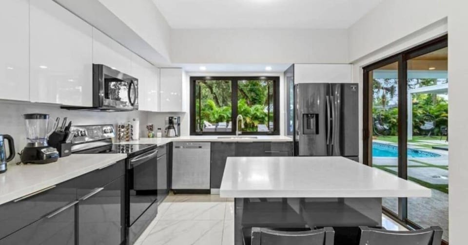 Comfort Villa | Private kitchen | Coffee/tea maker