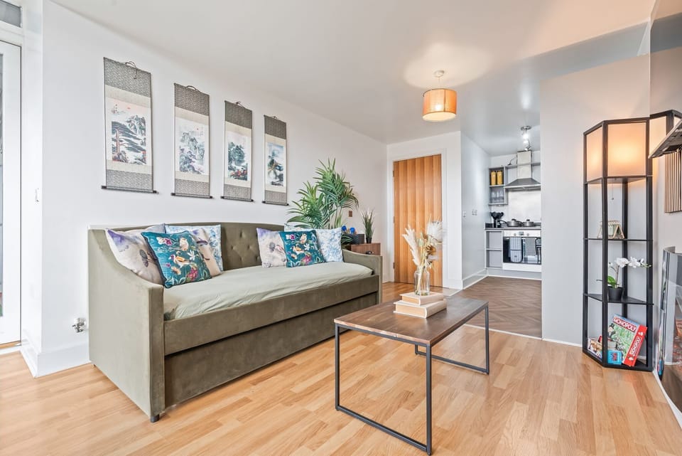 Apartment, 1 Bedroom, Accessible, Balcony | Living room