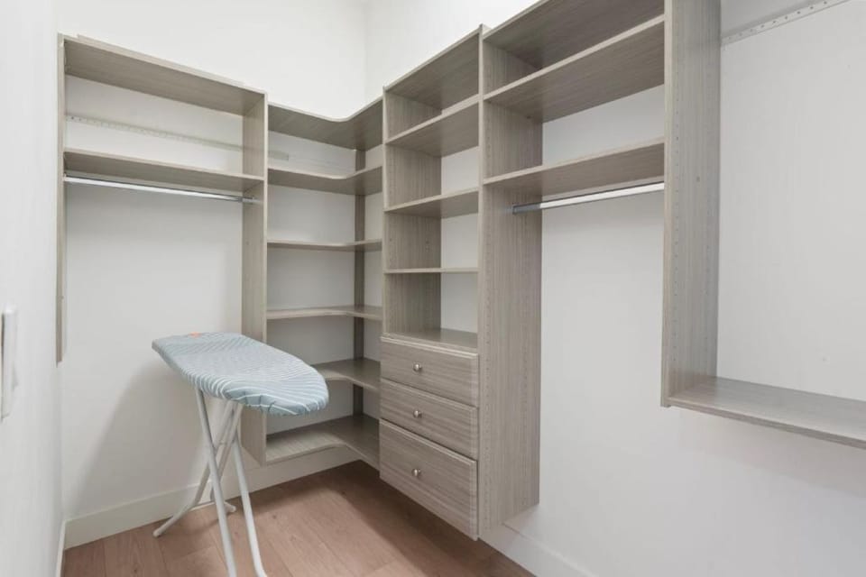 Comfort Villa | Wardrobe