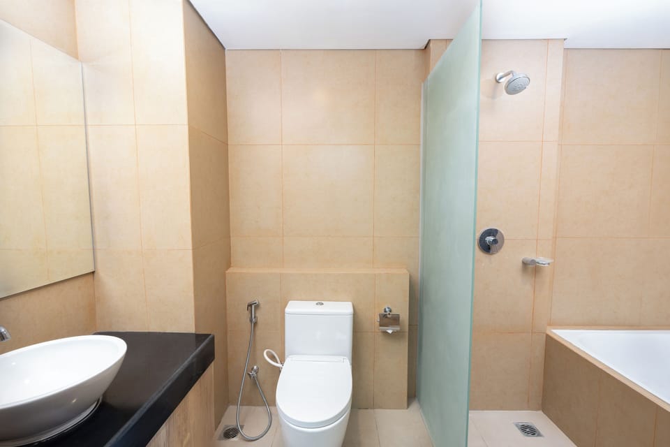 Deluxe Room, Sea View | Bathroom