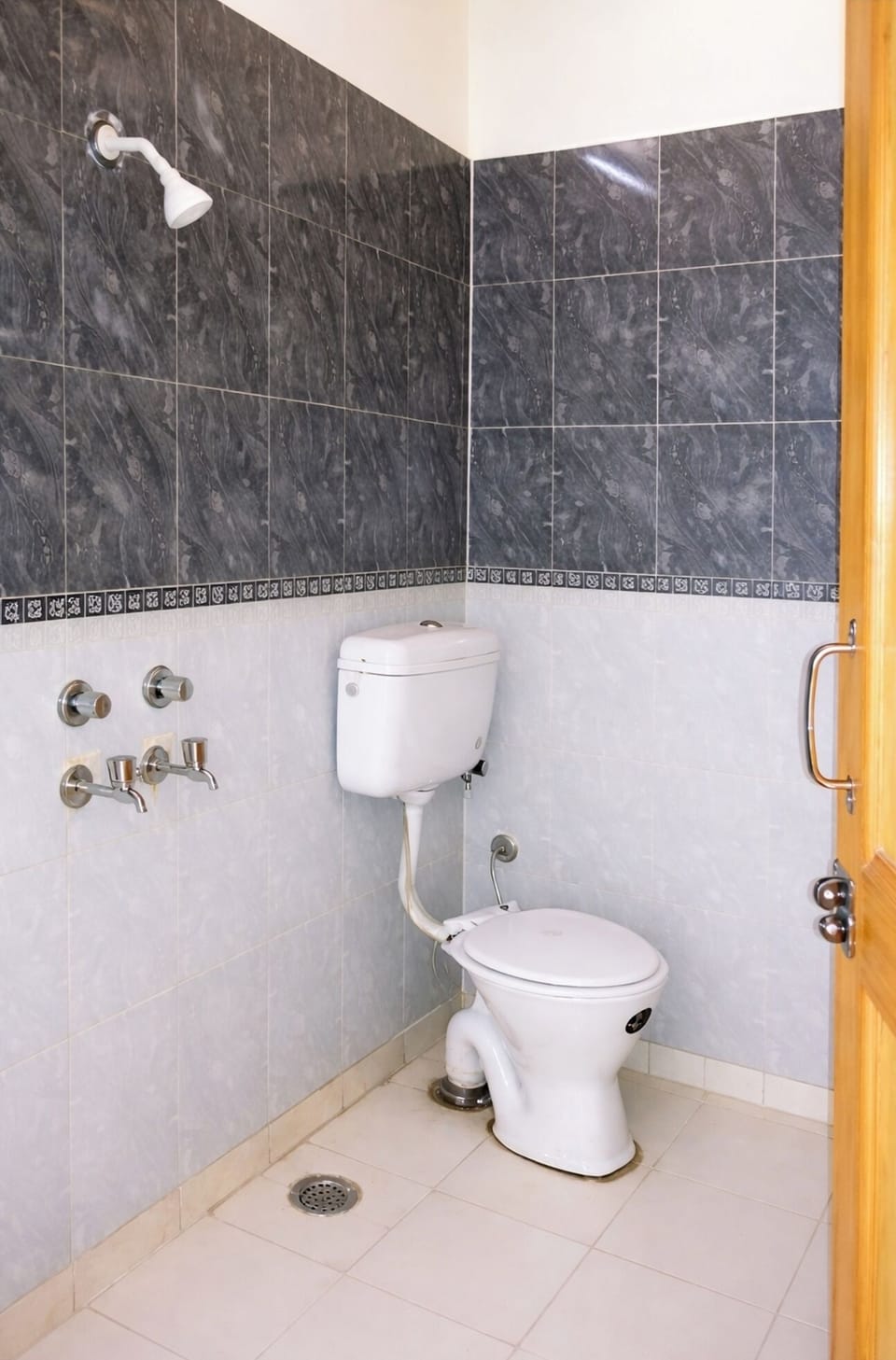 Shower, rainfall showerhead, towels, soap