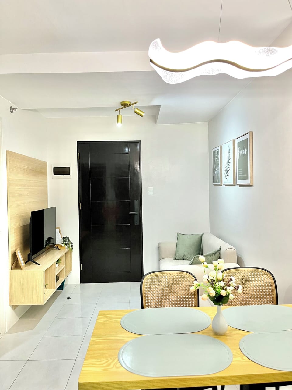 Family Condo, 2 Bedrooms, Kitchen, City View | Interior