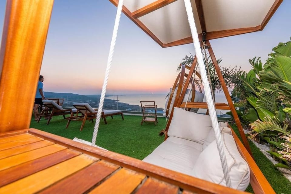 Villa, 6 Bedrooms, Private Pool, Ocean View | Property grounds