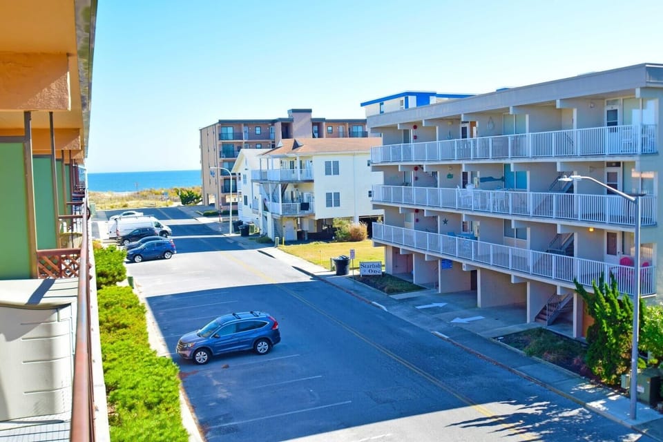 Condo, 1 Bedroom | Exterior