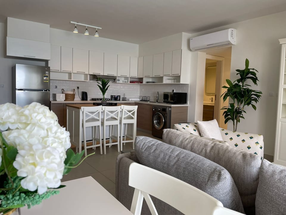 Chalet, 3 Bedrooms, Sea View | Living area | Flat-screen TV